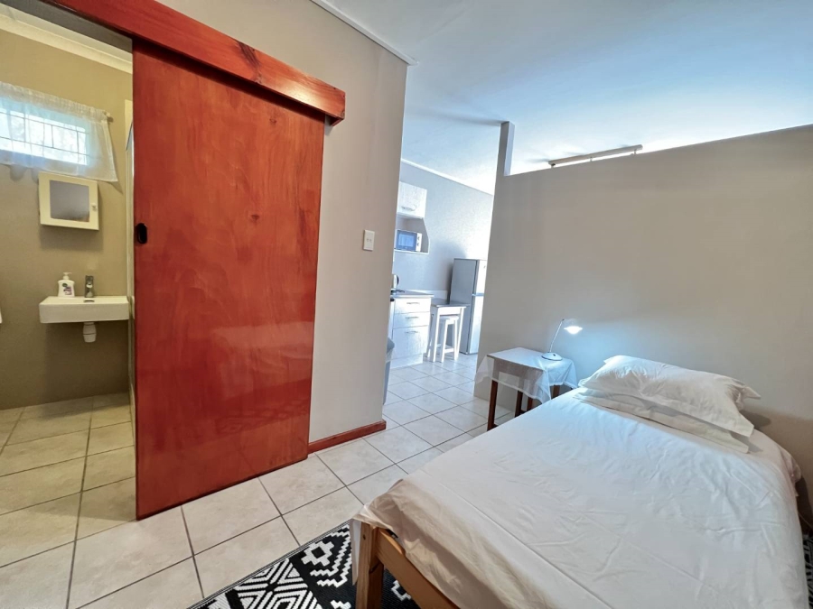 To Let 1 Bedroom Property for Rent in Rozendal Western Cape